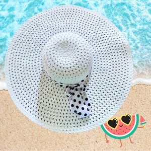 White Wide Brim Summer Vacation Sun Hat